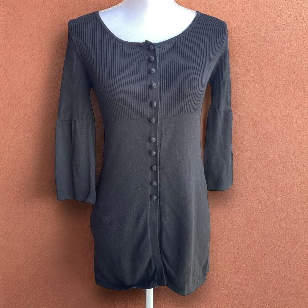 Bcbgmaxazria Women's Black 3/4 Sleeve Babydoll Top with Flared Sleeves
